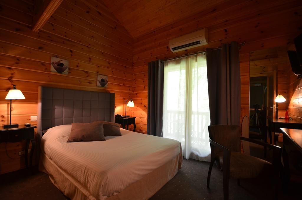 Bed and Breakfast Les Grands Frenes Plaine-de-Walsch Esterno foto