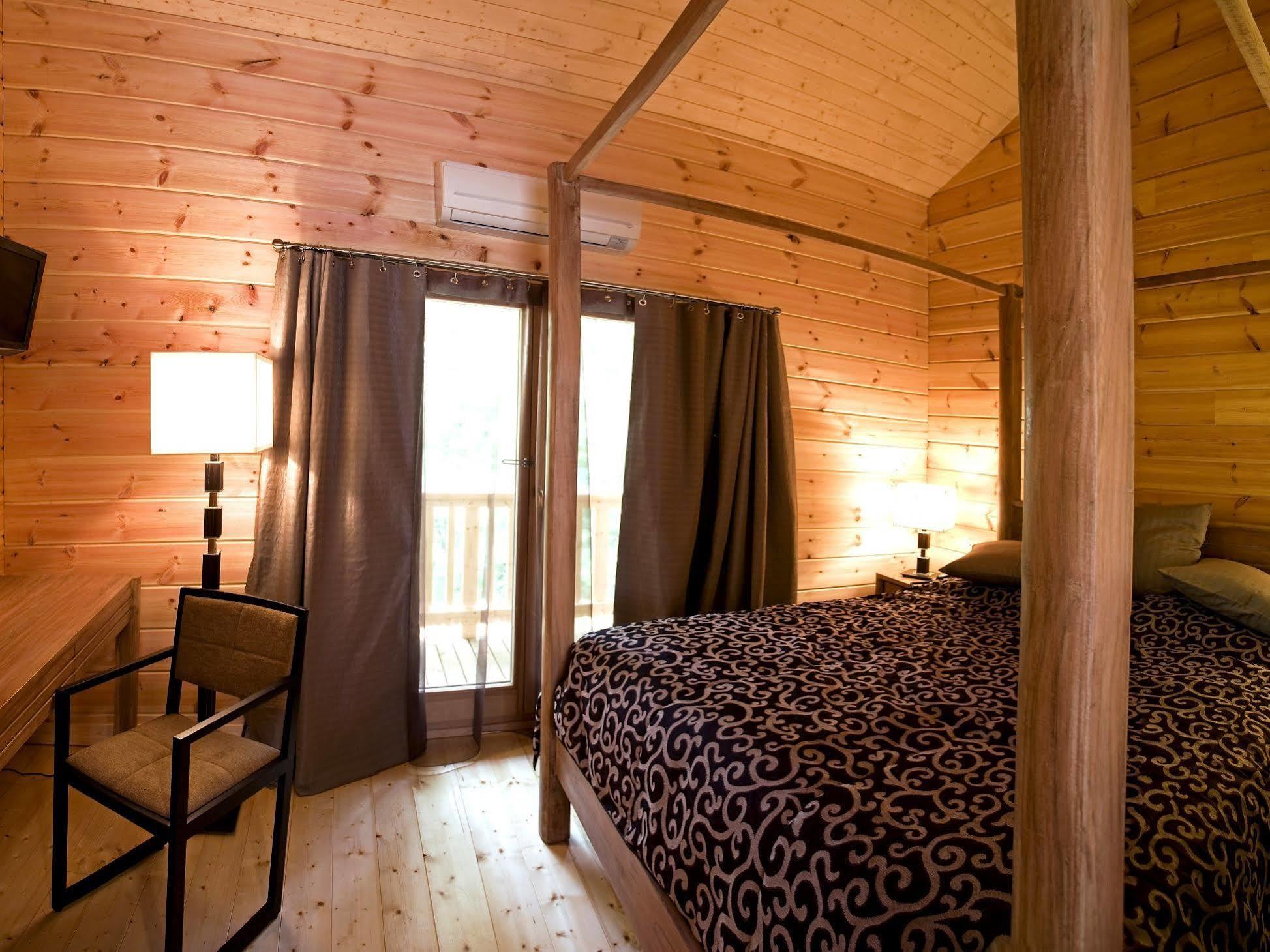 Bed and Breakfast Les Grands Frenes Plaine-de-Walsch Esterno foto