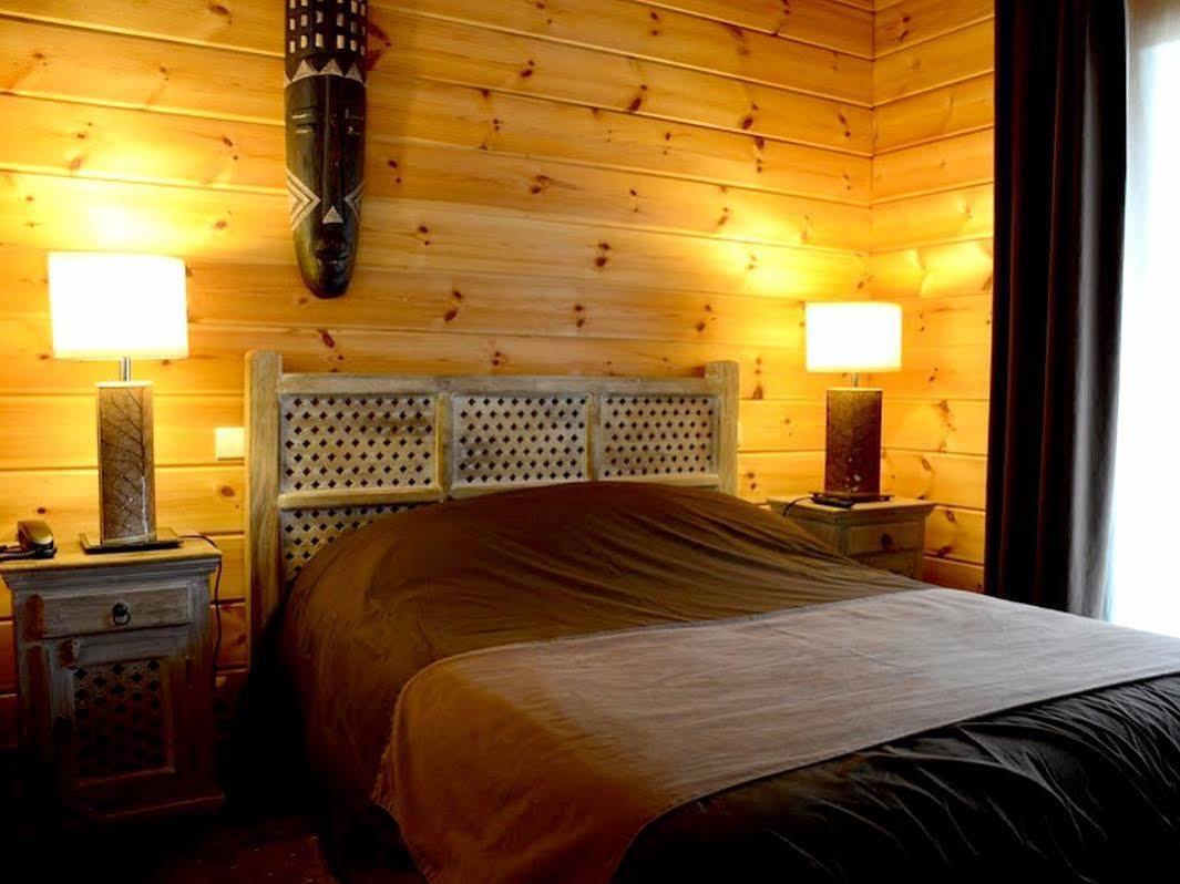 Bed and Breakfast Les Grands Frenes Plaine-de-Walsch Esterno foto